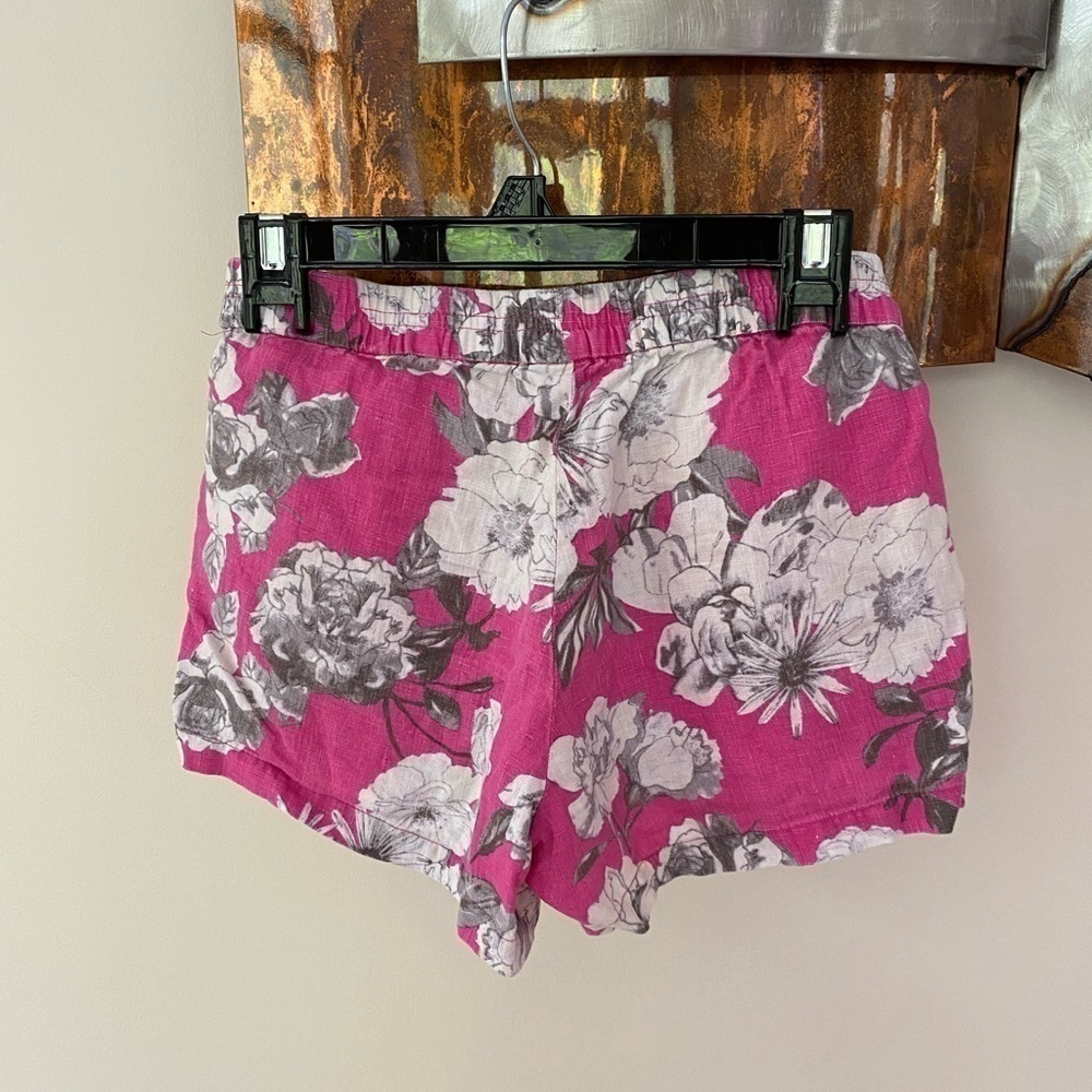 Kut from the Kloth pink floral linen shorts. Size 4